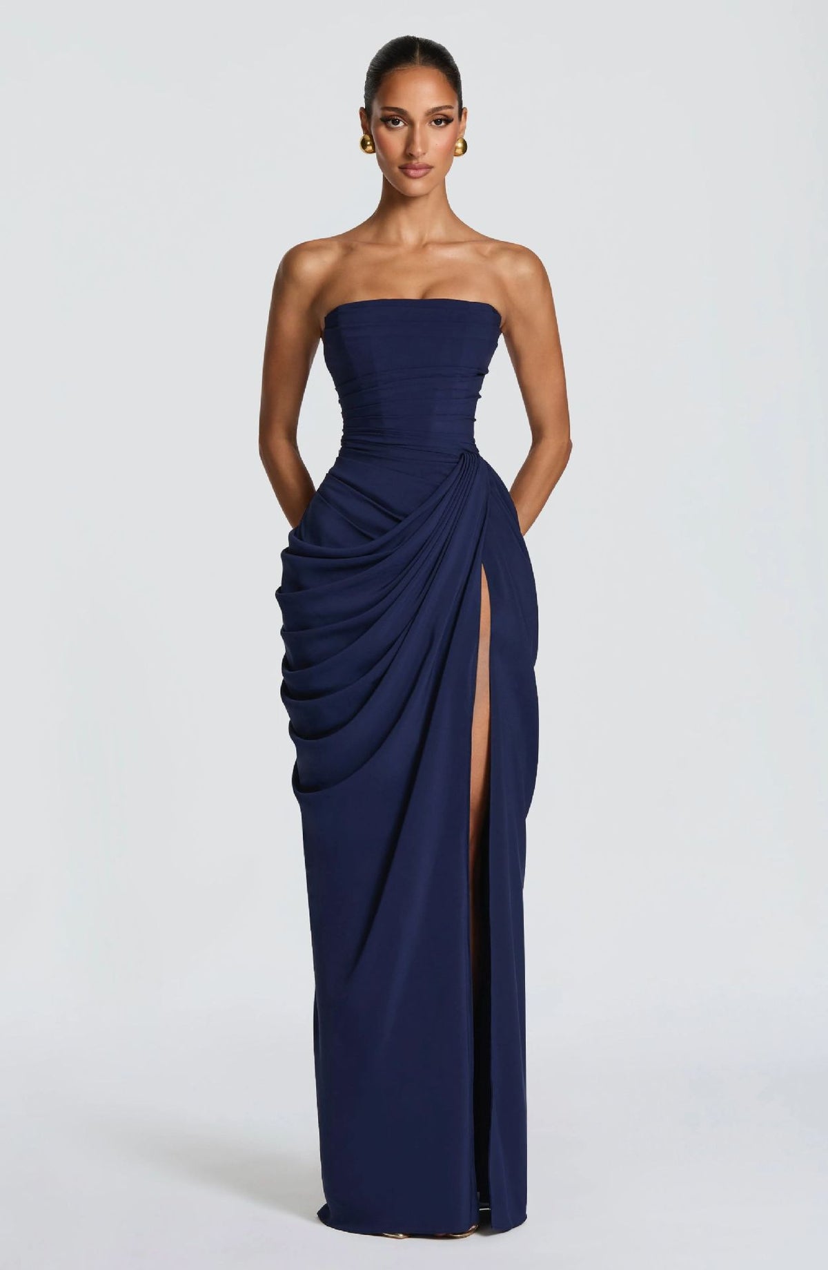Vestido de Noche con Cinturón