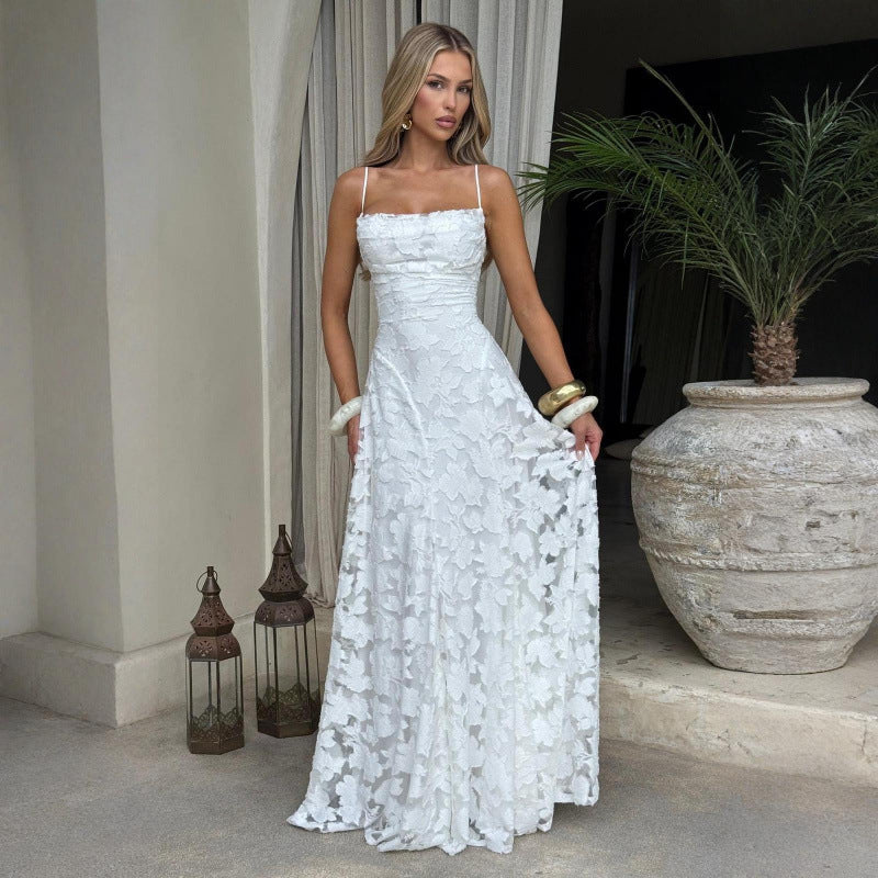 Vestido de Noche de Encaje con Espalda Descubierta