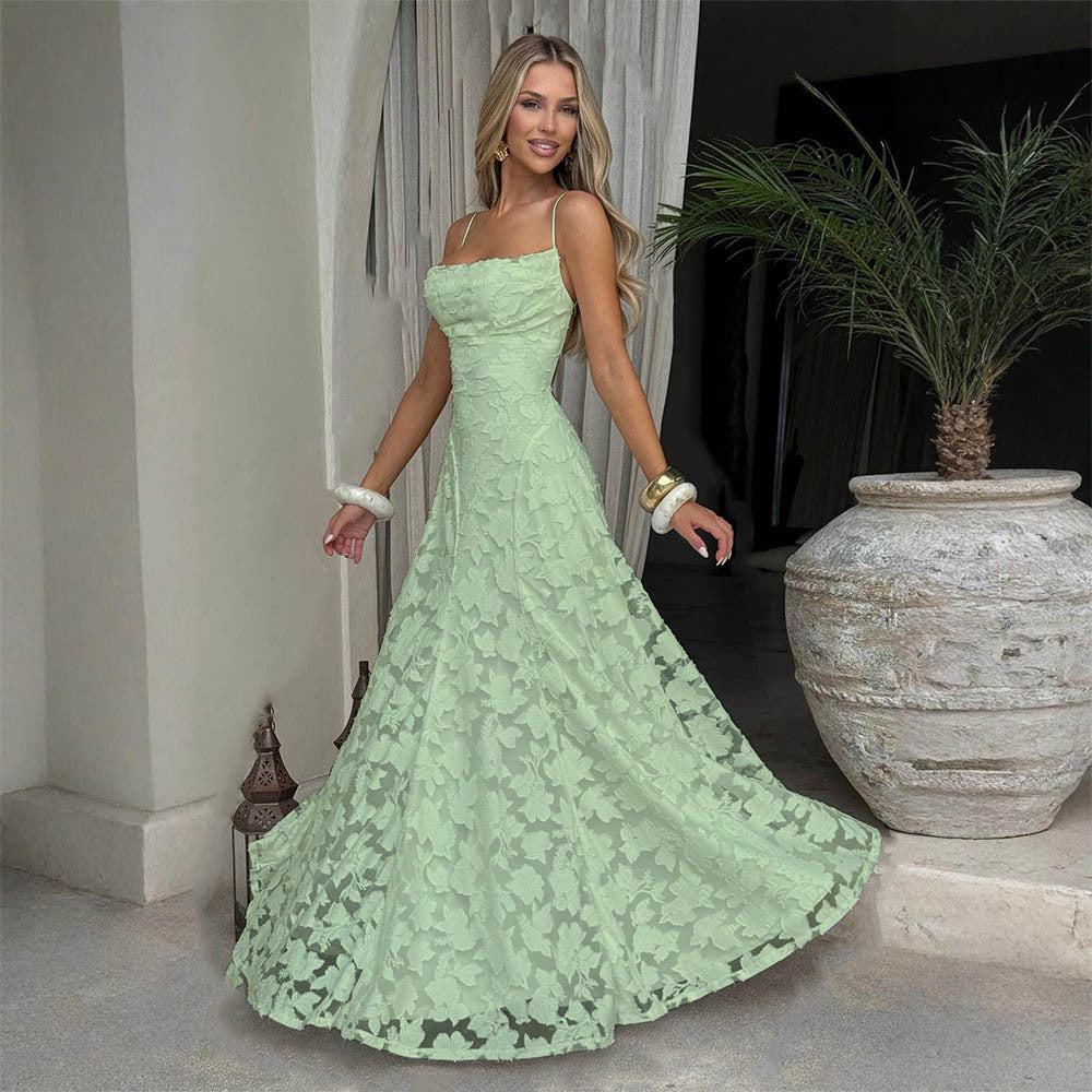 Vestido de Noche de Encaje con Espalda Descubierta