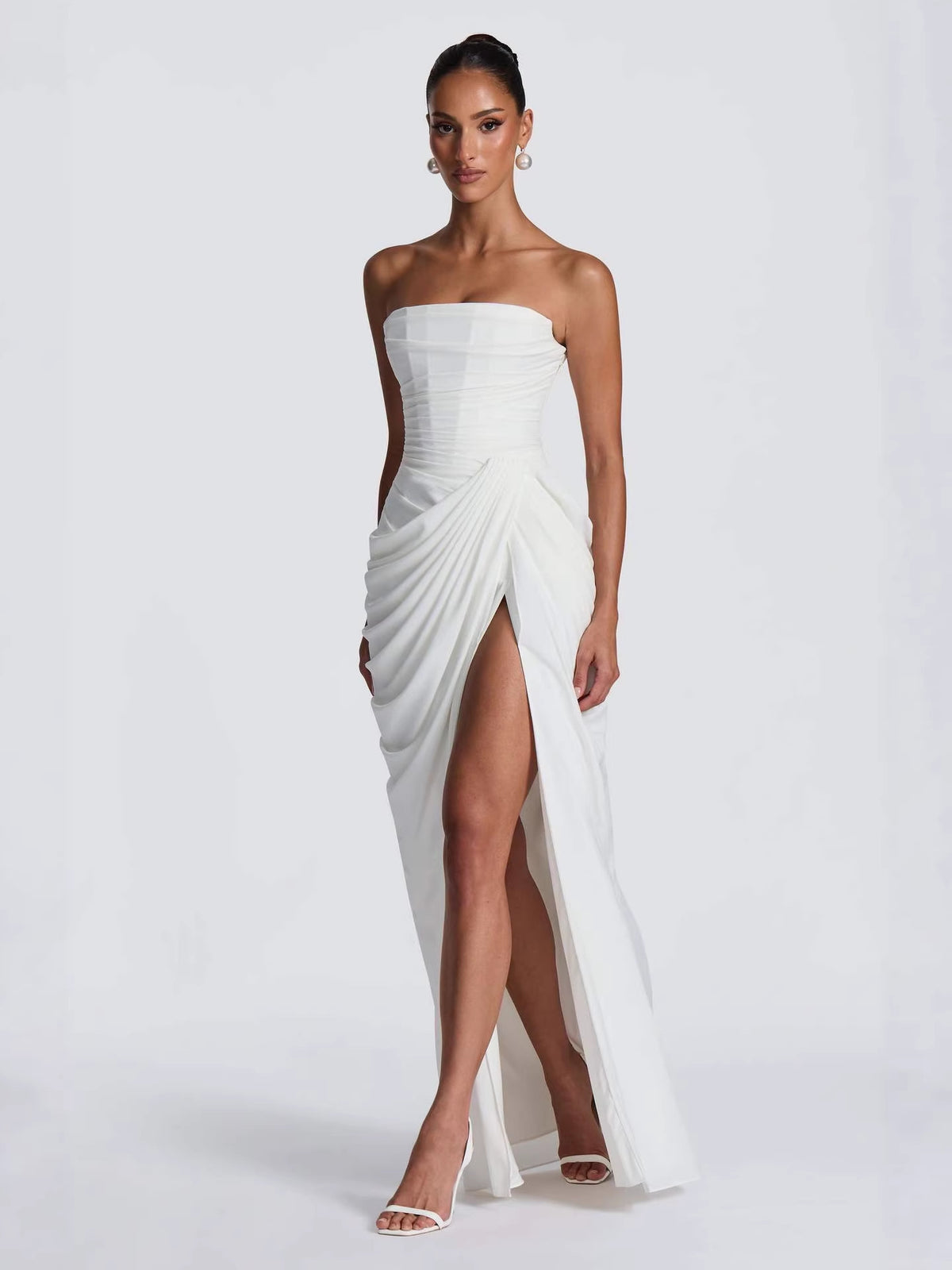 Vestido Largo con Volantes y Abertura