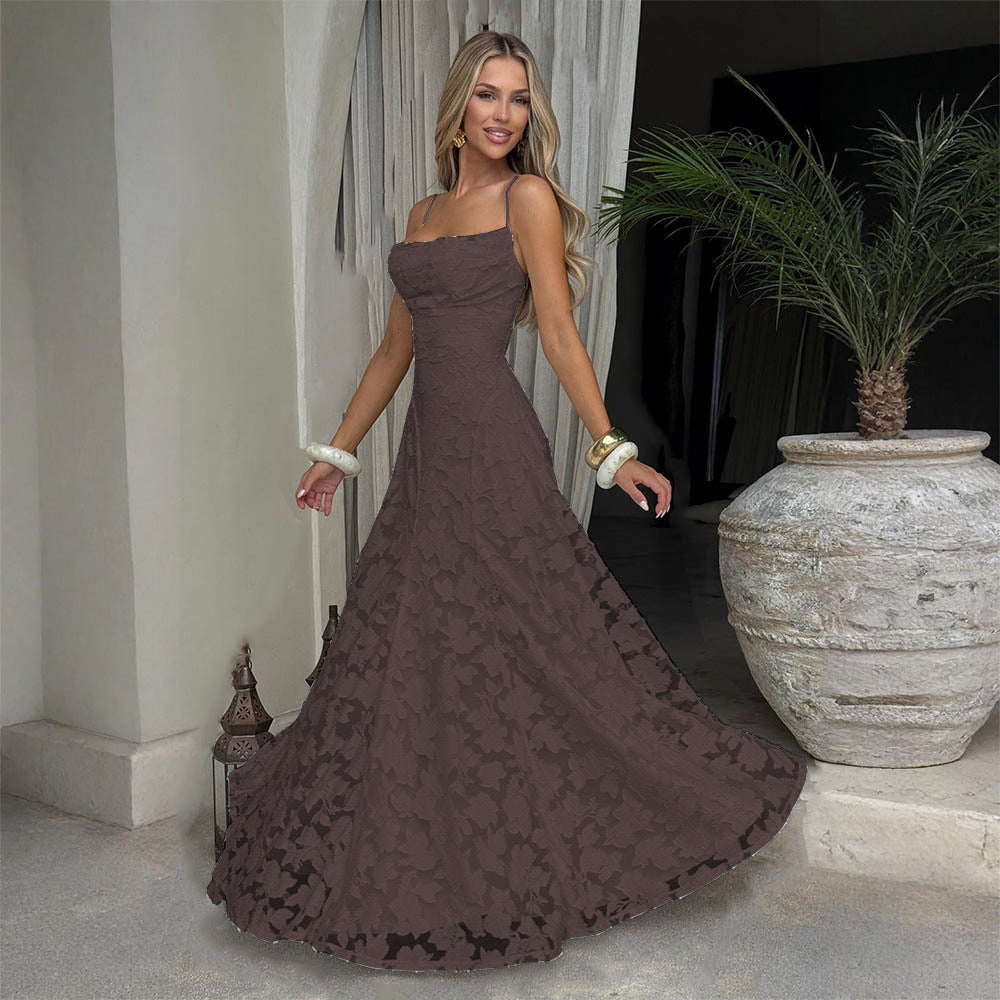 Vestido de Noche de Encaje con Espalda Descubierta